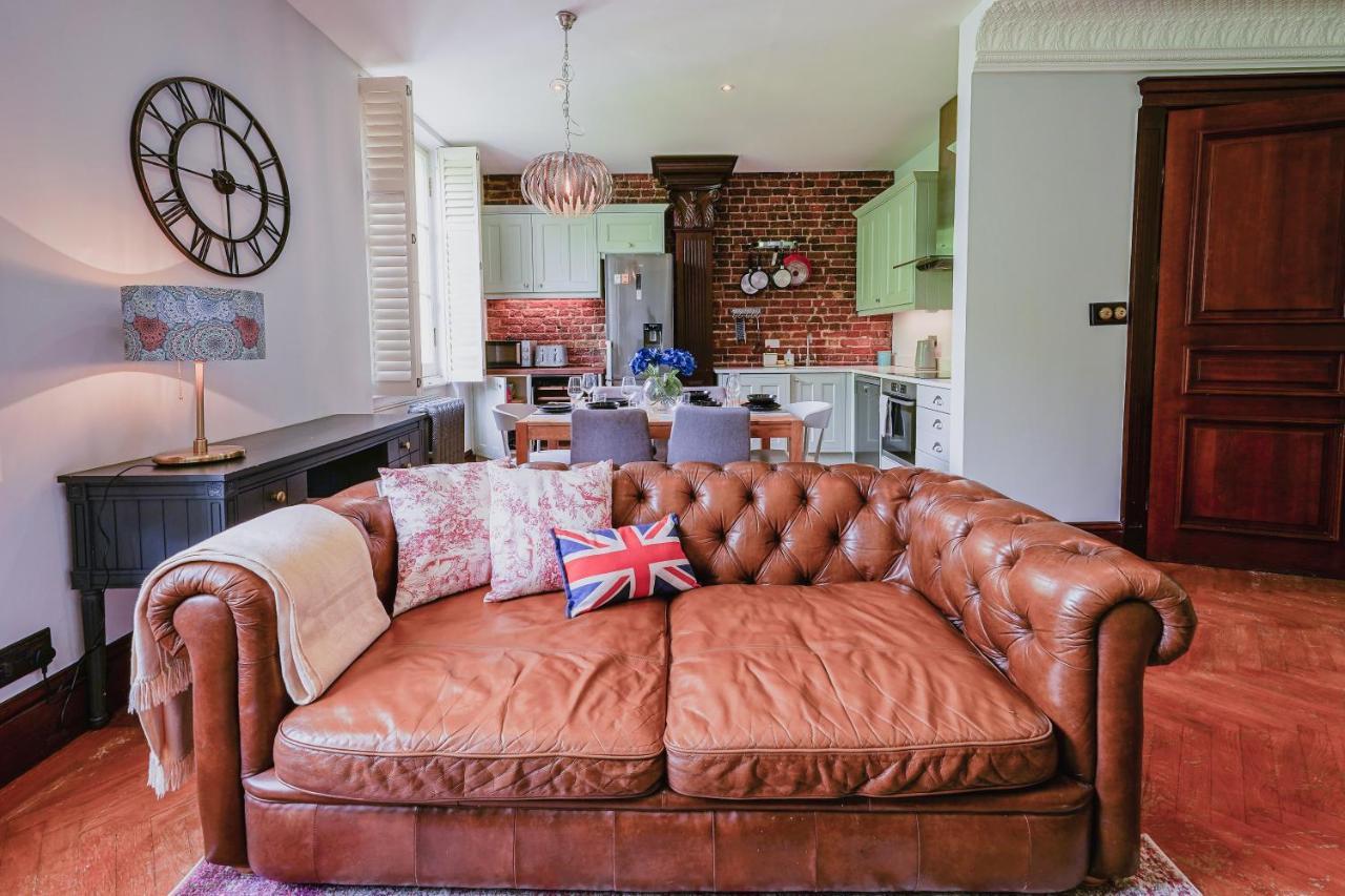Classic Paddington 2-Bedroom Apartment Лондон Екстериор снимка